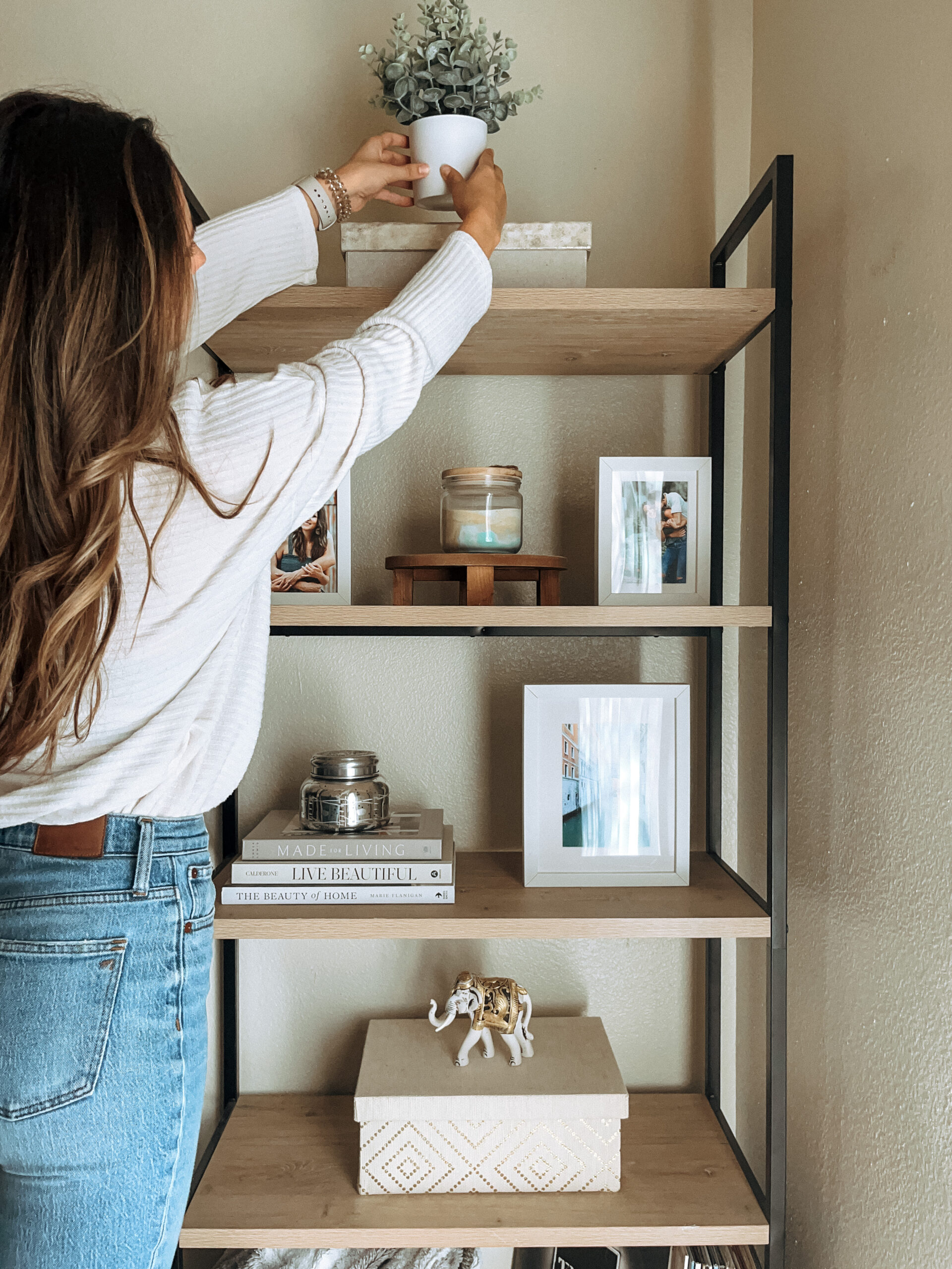 How To Style A Bookshelf